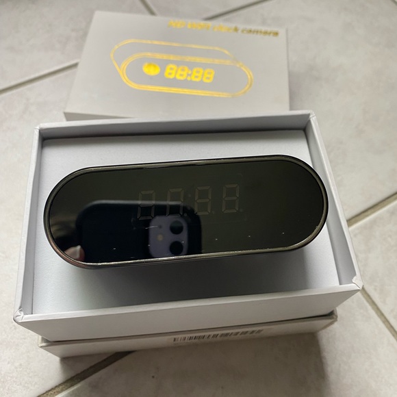 New in the box, Hidden Bluetooth Camera Compact Digital Clock - Picture 1 of 3